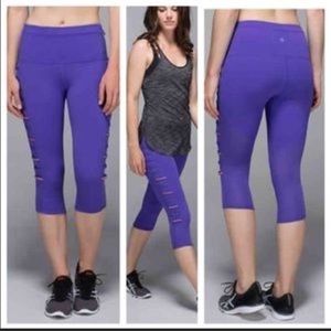 Lululemon Breezy crops
